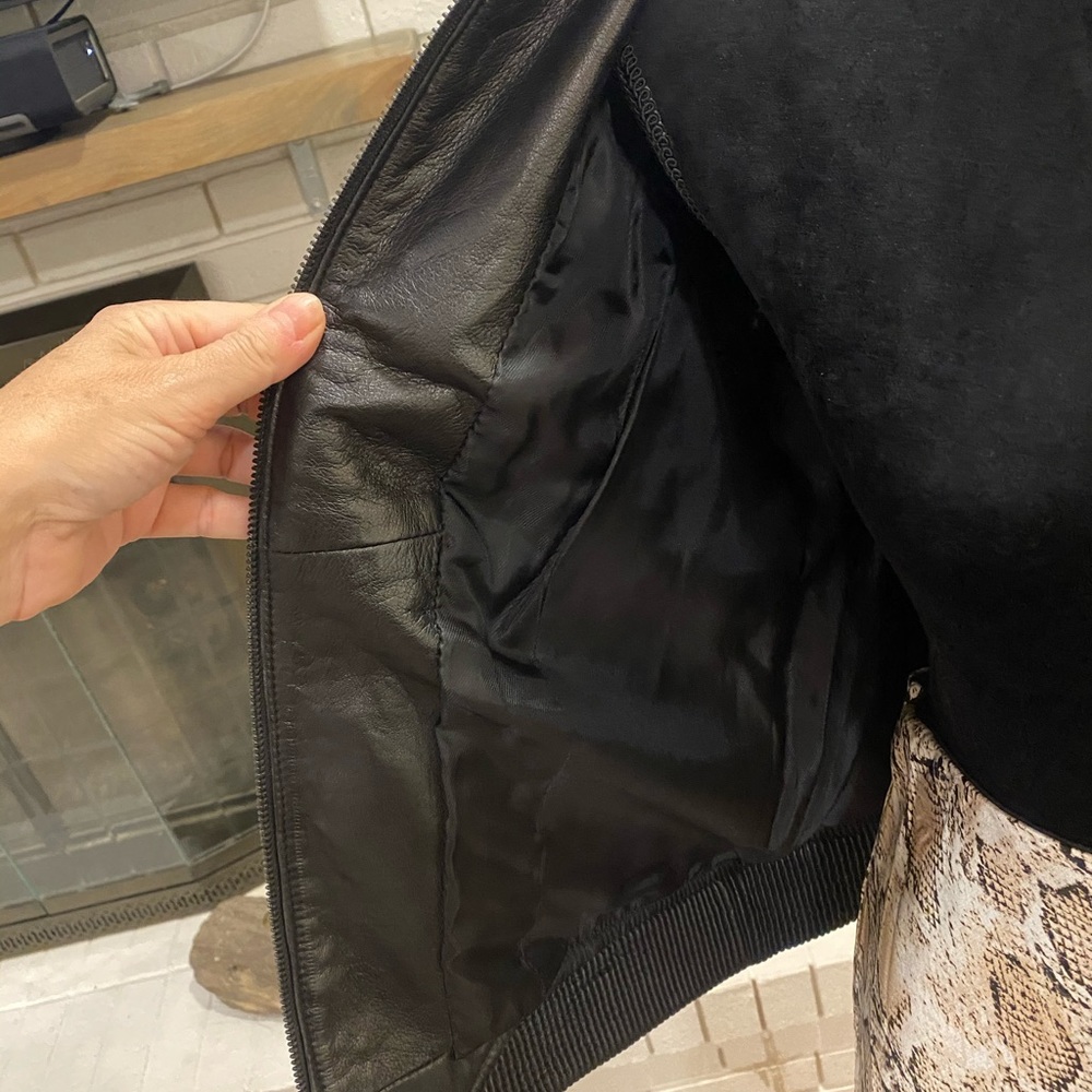 Truth & Pride Quilted Leather Bomber, like new, Md - Picture 14 of 15